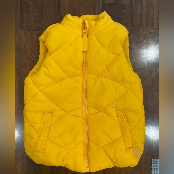 Authentic Apparel 61  18-24 kids puffer vest - Picture 2 of 7